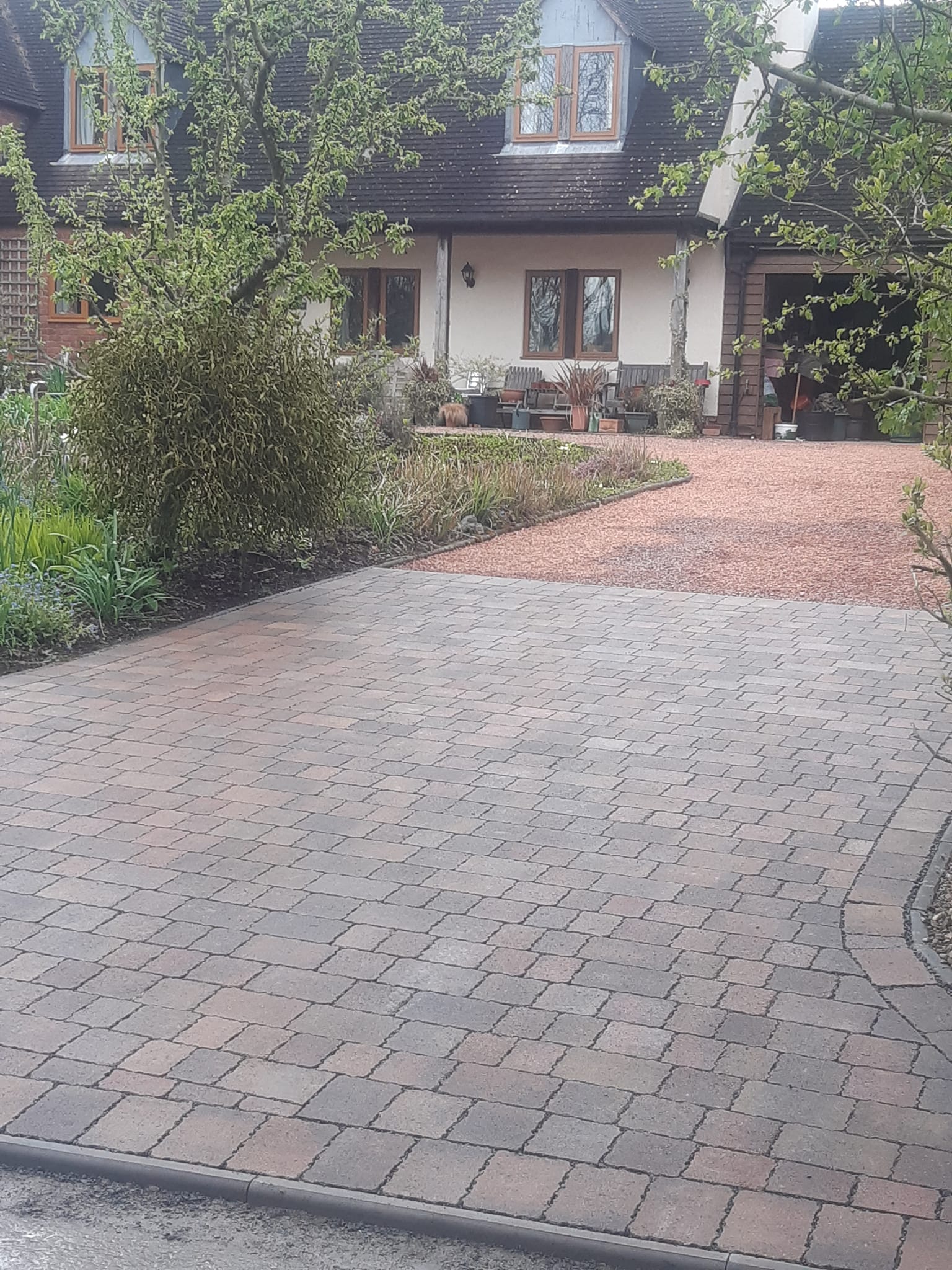 front drive landscaping